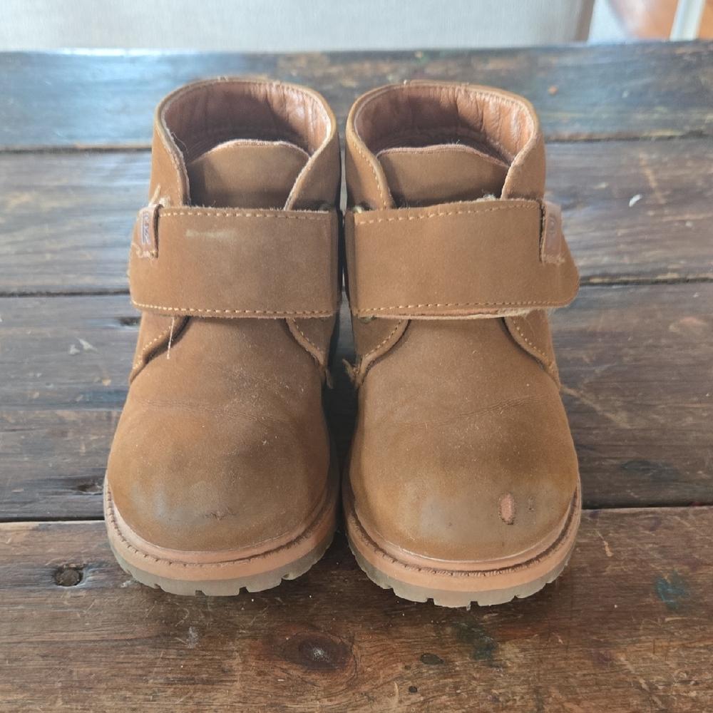 Rockport Kids Brown Boots with Velcro Straps Size 10